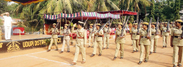 ಕಾನೂನಿನ ಪರಿಮಿತಿಯಲ್ಲೇ ಕರ್ತವ್ಯ ನಿರ್ವಹಿಸಿ: ಪೊಲೀಸ್ ಅಧೀಕ್ಷಕ ಸಂತೋಷ್ ಕುಮಾರ್