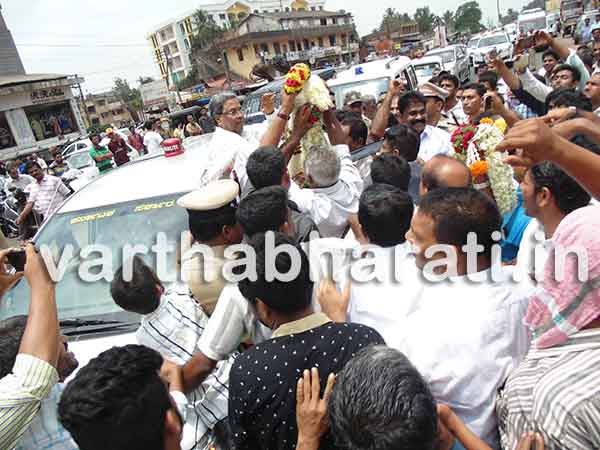 ಸರಕಾರದ ವತಿಯಿಂದ ನಾರಾಯಣ ಗುರು ಜನ್ಮದಿನಾಚರಣೆ : ಮುಖ್ಯಮಂತ್ರಿ ಸಿದ್ದರಾಮಯ್ಯ ಘೋಷಣೆ