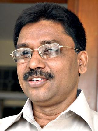 ಮುಖ್ಯಮಂತ್ರಿ ಸಿದ್ದರಾಮಯ್ಯರವರ ಸರ್ಕಾರವನ್ನು ಉರುಳಿಸಲು ಪ್ರಧಾನಿ ಮೋದಿ ನೇತೃತ್ವದ ಬಿಜೆಪಿಯಿಂದ ಸಂಚು: ಉಗ್ರಪ್ಪ ಆರೋಪ