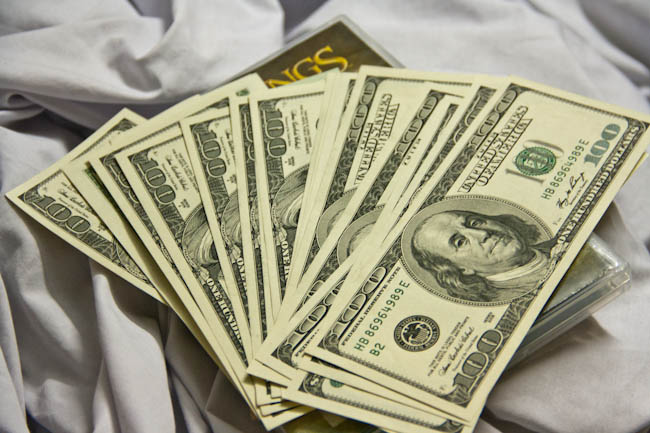 ಹೋಟೆಲ್ ಪರಿಚಾರಿಕೆಗೆ ಆತ ಬಿಟ್ಟು ಹೋದ ಟಿಪ್ 66,000 ರೂಪಾಯಿ !