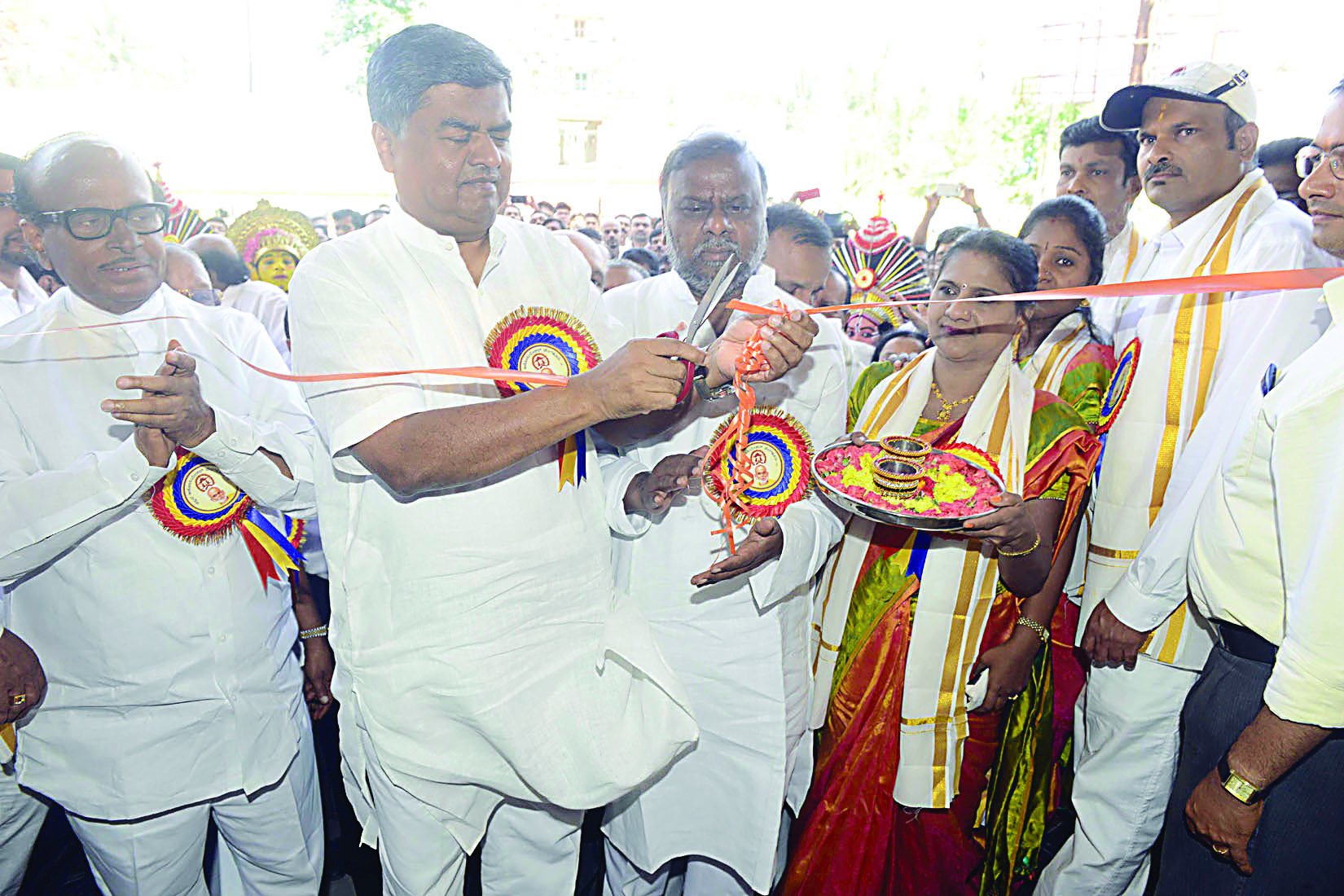ಆಂಜನೇಯ ವಿರುದ್ಧ ಹರಿಪ್ರಸಾದ್, ಪೂಜಾರಿ ವಾಗ್ದಾಳಿ