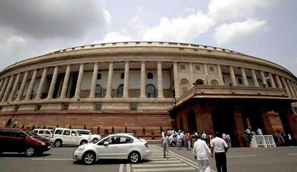 ಬಿಜೆಪಿಯಿಂದ ಕುದುರೆ ವ್ಯಾಪಾರ: ಖರ್ಗೆ ಆಕ್ರೋಶ