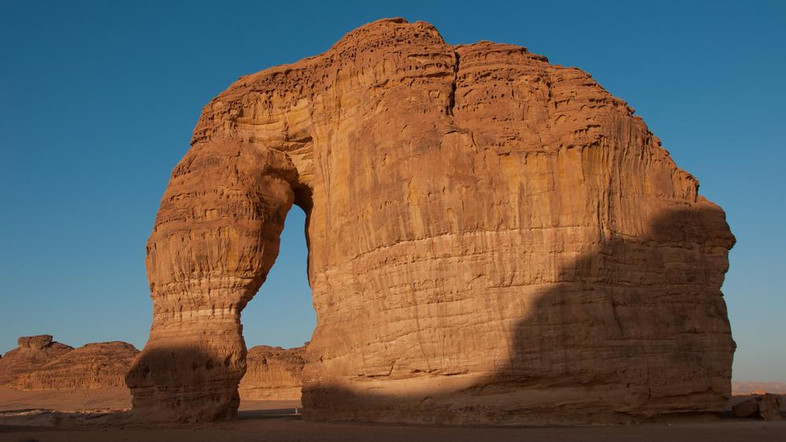 ಸೌದಿ: ವಲಸಿಗರಿಗೆ ಸಂಕಟ, ಪ್ರವಾಸಿಗರಿಗೆ ಸ್ವಾಗತ!