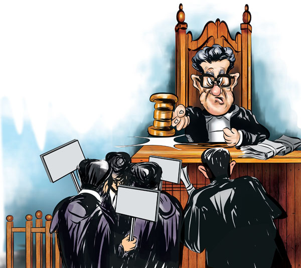 ಸದ್ದು! ಕೋರ್ಟ್ ನಡೀತಿದೆ...!