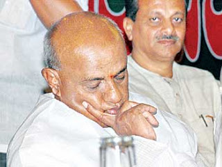 ಕೊನೆಗೂ ಬಹಿರಂಗ: ಮಾಜಿ ಪ್ರಧಾನಿ ದೇವೇಗೌಡರು ಸದಾ ತೂಕಡಿಸುತ್ತಿದ್ದುದರ ಹಿಂದಿನ ರಹಸ್ಯ!