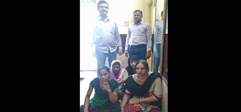 ಉತ್ತರಪ್ರದೇಶ:ಮಂಗಳಮುಖಿಯರ ವೇಷಹಾಕಿ ಪ್ರಯಾಣಿಕರನ್ನು ದೋಚುತ್ತಿದ್ದವರ ಸೆರೆ