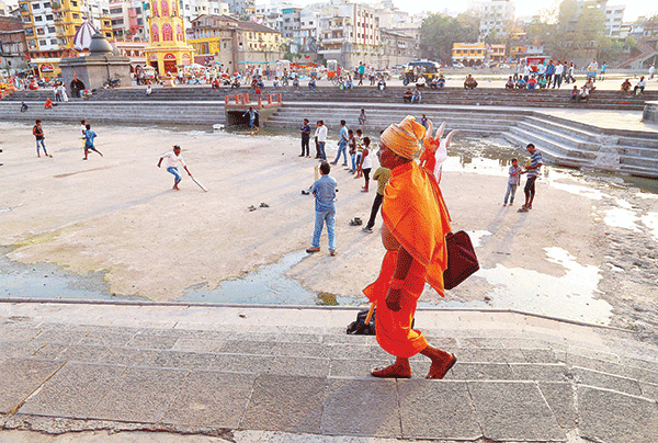 ಬತ್ತಿದ ರಾಮಕುಂಡ; ಪುಣ್ಯಸ್ನಾನಕ್ಕಿಲ್ಲ ಒಂದು ಹನಿ ನೀರು!