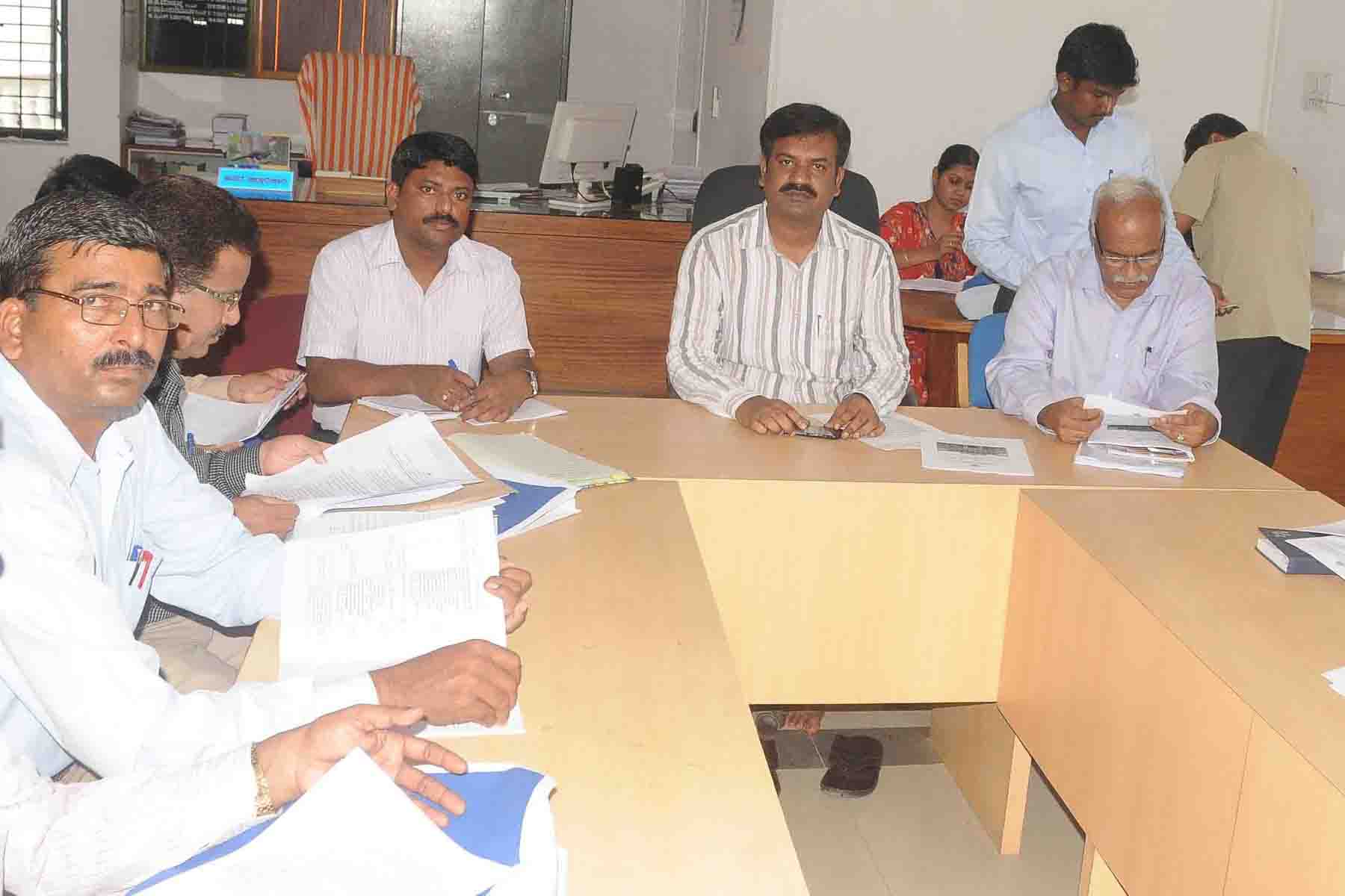 ಸ್ಪರ್ಧಾತ್ಮಕ ಪರೀಕ್ಷೆಯಲಿ್ಲ ಅತೀವ ಆತ್ಮವಿಶ್ವಾಸ ಬೇಡ: ಎನ್.ಎಂ.ನಾಗರಾಜ್