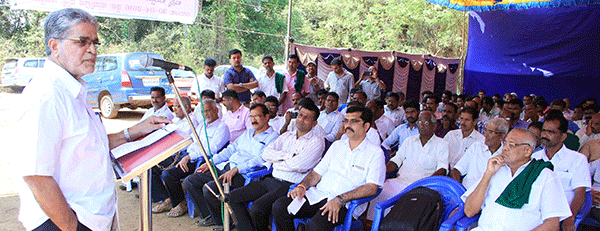 ರೈತರ ಸಮಸ್ಯೆಗಳತ್ತ ಸರಕಾರ ಕಣ್ಣು ತೆರೆಯಲಿ