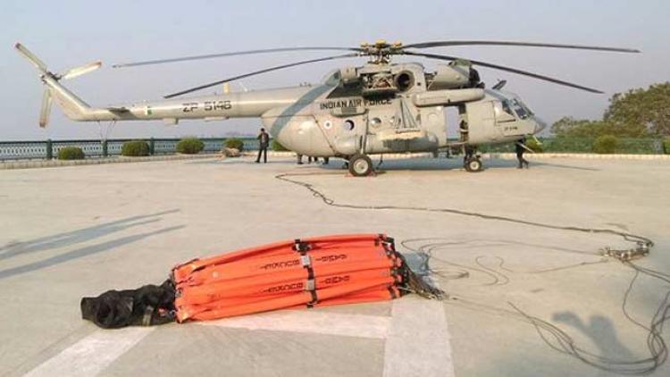 ಉತ್ತರಾಖಂಡ ನಿಲ್ಲದ ಕಾಡ್ಗಿಚ್ಚು: ಬೆಂಕಿ ಆರಿಸಲು ವಾಯುಸೇನೆಯ ಹೆಲಿಕಾಪ್ಟರ್