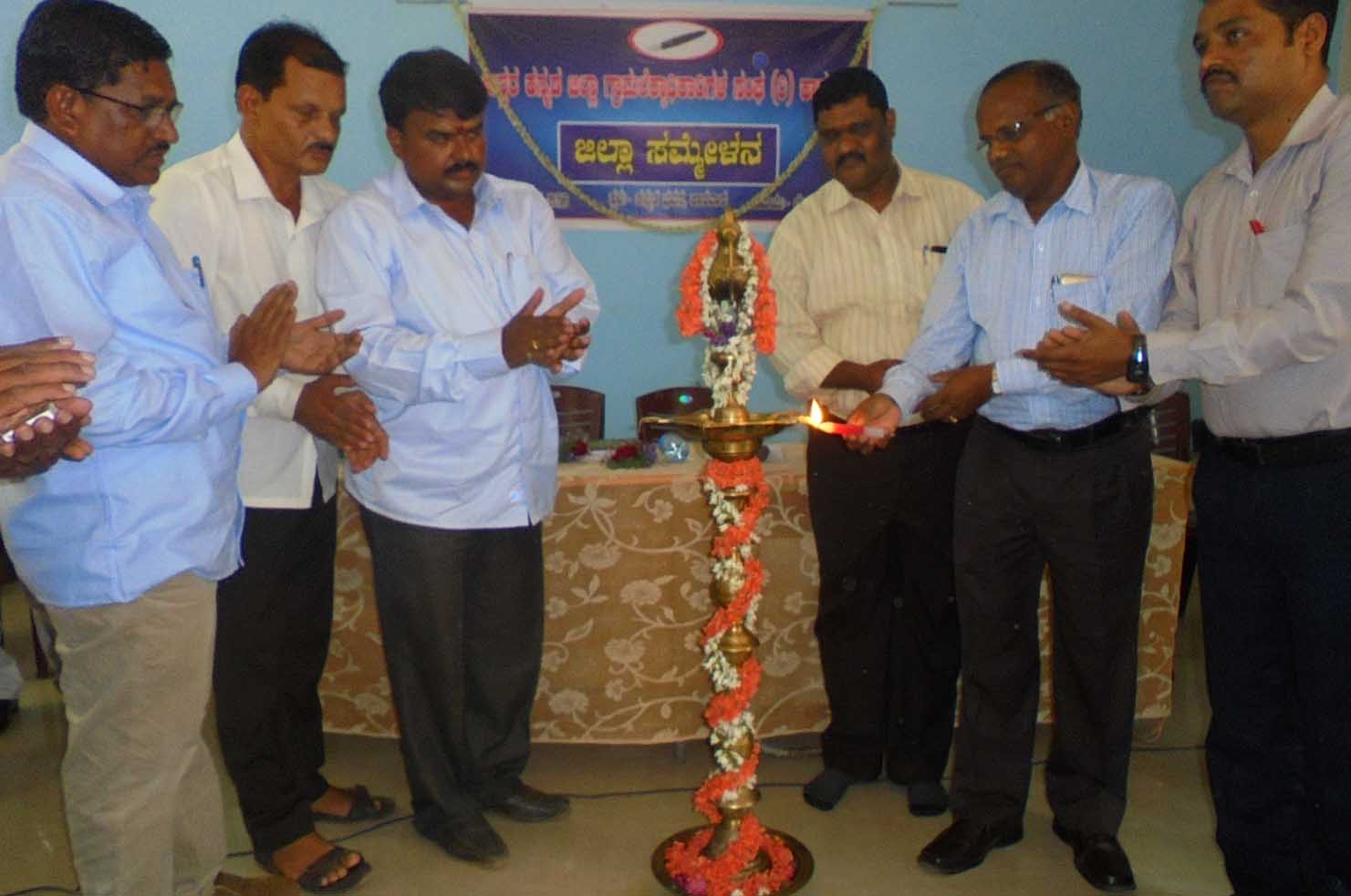 ಕಂದಾಯ ಇಲಾಖೆ ಒತ್ತಡದ ಕೆಲಸ: ಶಿವಪ್ರಸಾದ್