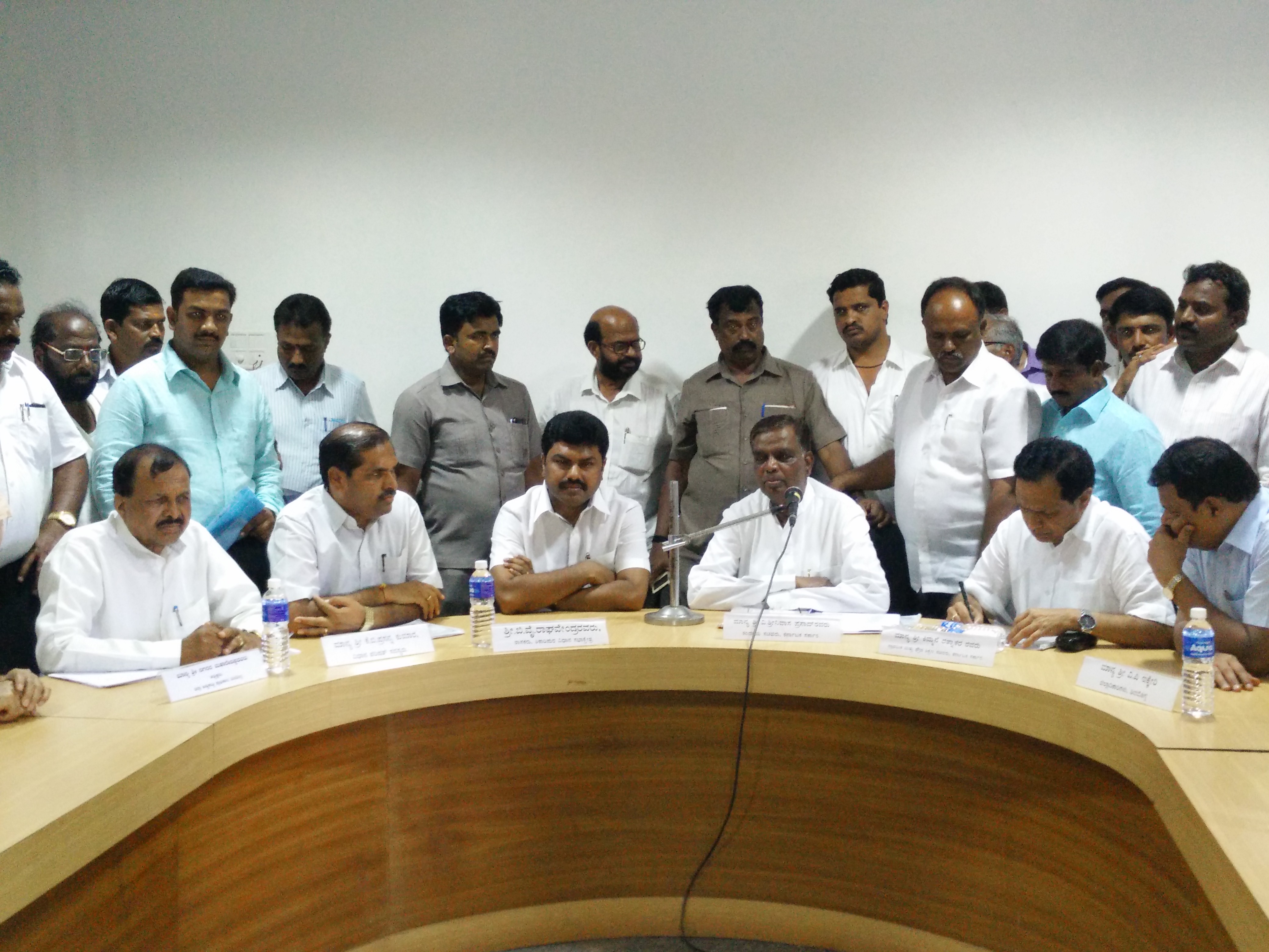 ಶಿಕಾರಿಪುರ: ಬರಗಾಲ ಪೀಡಿತ ಎಂದು ಘೋಷಿಸಲು ಶಿಫಾರಸು