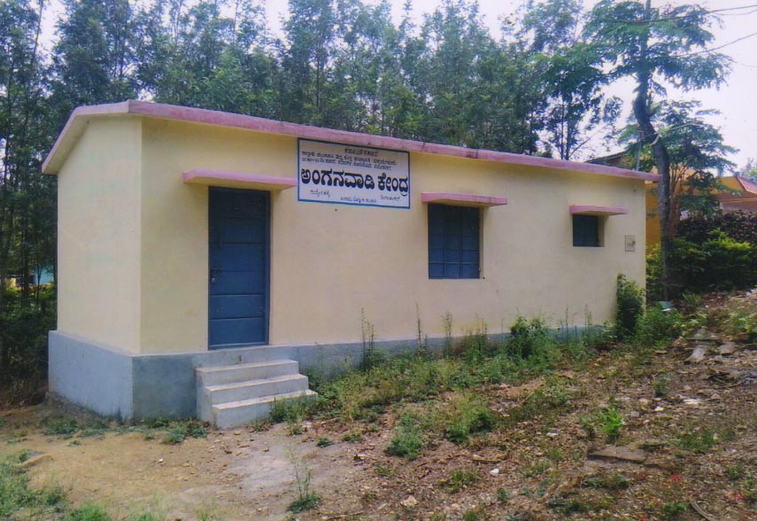 ಉದ್ಘಾಟನೆ ಭಾಗ್ಯವಿಲ್ಲದ ಅಂಗನವಾಡಿ ಕಟ್ಟಡ