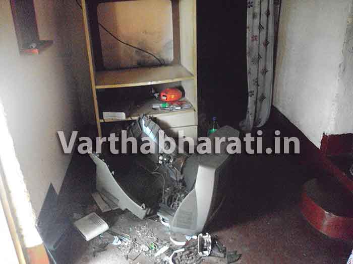 ಉಪ್ಪಿನಂಗಡಿ: ಸಿಡಿಲು ಬಡಿದು ಮನೆಗೆ ಹಾನಿ