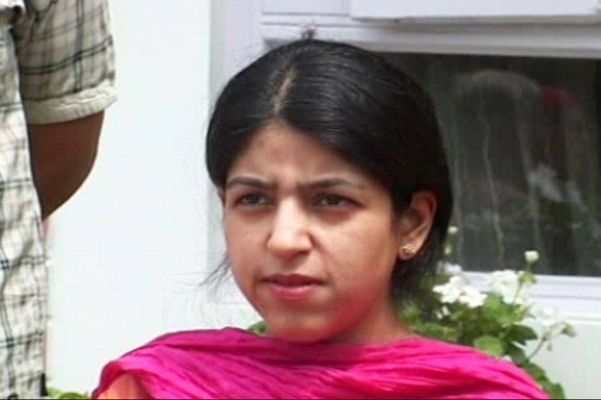 ಯುಪಿಎಸ್‌ಸಿ ಪಾಸಾದ ಕಾಶ್ಮೀರ ವಕೀಲೆ ಶೀಮಾಗೆ  ಕಿರಣ್ ಬೇಡಿ ಸ್ಫೂರ್ತಿ