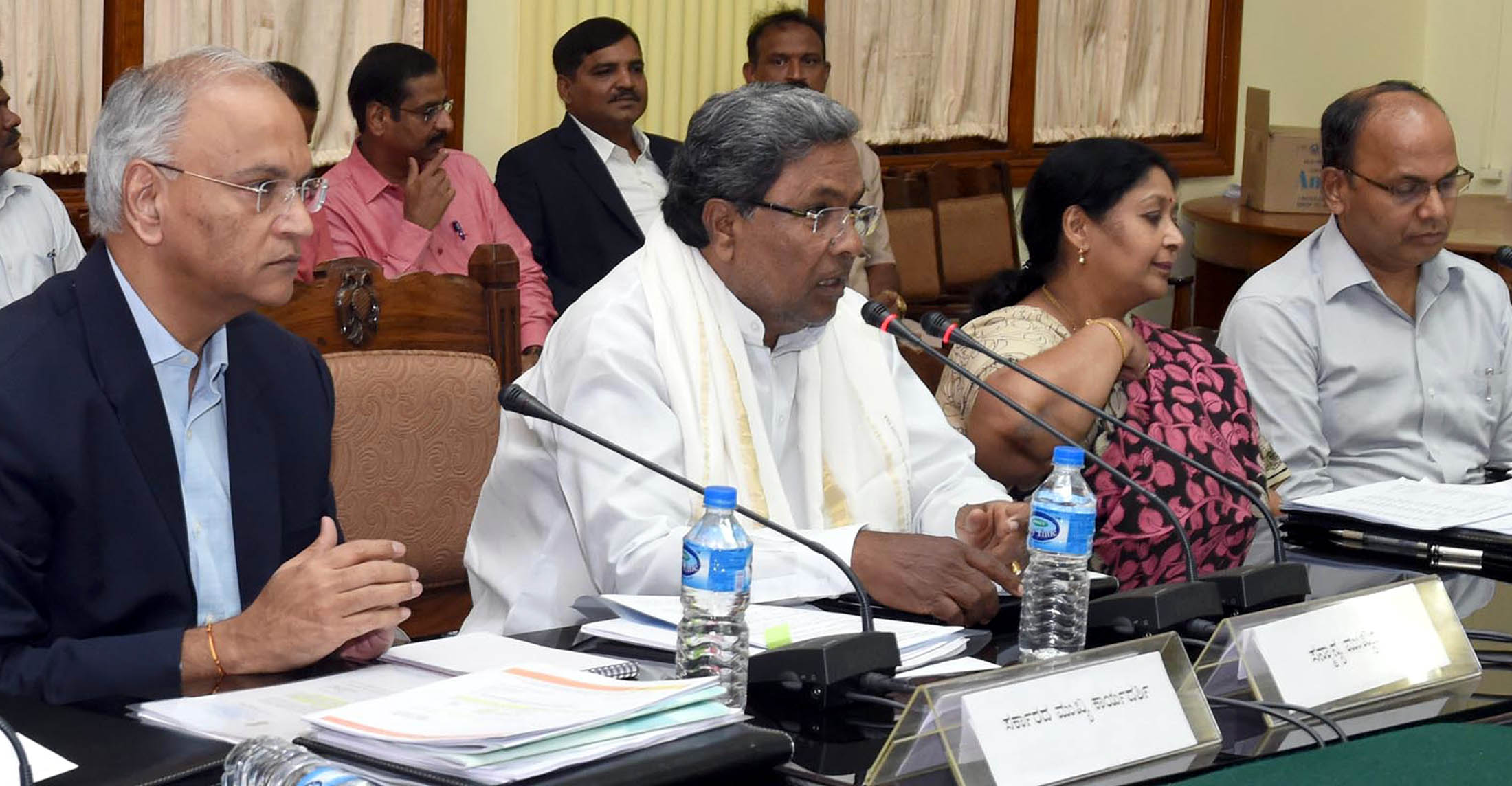 ಕಡತ ವಿಲೇವಾರಿ ವಿಳಂಬ ಬೇಡ, ಸಮಸ್ಯೆಗಳಿಗೆ ತಕ್ಷಣ ಸ್ಪಂದಿಸಿ