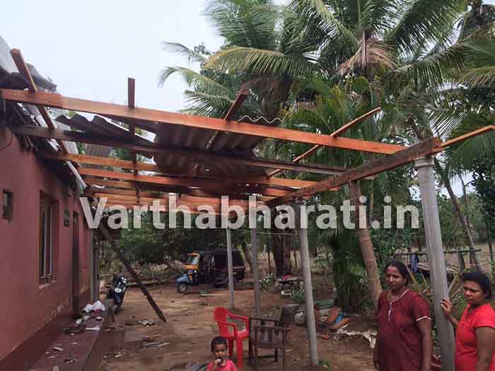 ಕಾರ್ಕಳ: ಗಾಳಿ ಮಳೆಯಿಂದಾಗಿ ಭಾರೀ ಹಾನಿ