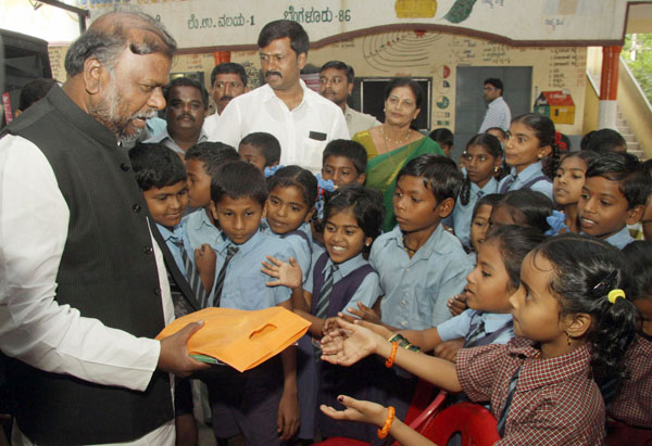 ಕಳಿಂಗ ವಿವಿಯ ಒಪ್ಪಂದದೊಂದಿಗೆ ಸರಕಾರಿ ಶಾಲೆಗಳ ಅಭಿವೃದ್ಧಿ: ಎಚ್.ಆಂಜನೇಯ