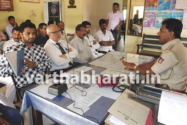 ಎತ್ತಿನಹೊಳೆ ಯೋಜನೆ ವಿರೋಧಿಸಿ  ದ.ಕ.ಜಿಲ್ಲಾ ಬಂದ್ ಹಿನ್ನೆಲೆ: ಕೊಣಾಜೆ ಠಾಣೆಯಲ್ಲಿ ಶಾಂತಿ ಸಭೆ