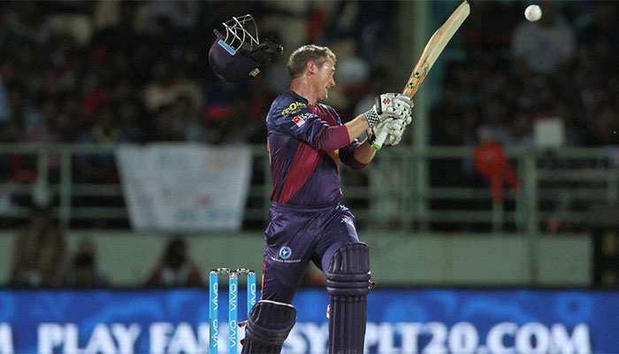 ಬೈಲಿ ತಲೆಯಿಂದ  ಹೆಲ್ಮೆಟ್‌ ಹಾರಿಸಿದ ನೀಲ್‌  ಚೆಂಡು... !