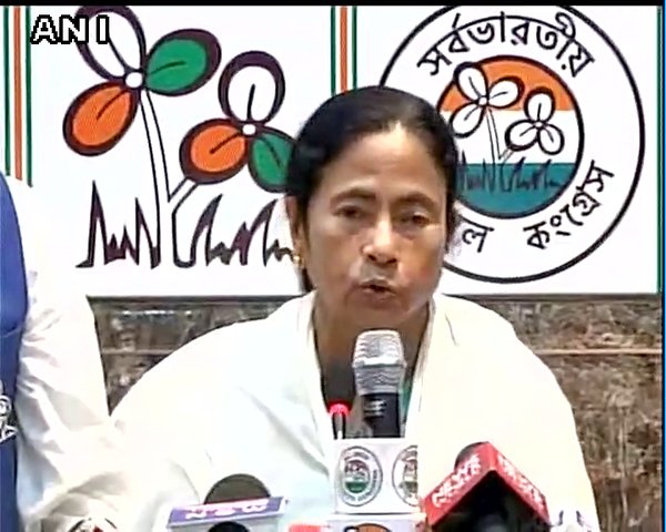 ಮೋದಿಯ ಅತಿದೊಡ್ಡ ಅಸ್ತ್ರ ರಾಹುಲ್ ಗಾಂಧಿ : ಮಮತಾ ಬ್ಯಾನರ್ಜಿ