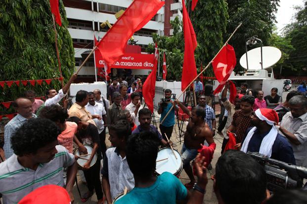 ಕಣ್ಣೂರು: ಸಿಪಿಎಂ ವಿಜಯೋತ್ಸವ ವೇಳೆ ಬಾಂಬ್ ದಾಳಿ; ಒಬ್ಬ ಬಲಿ