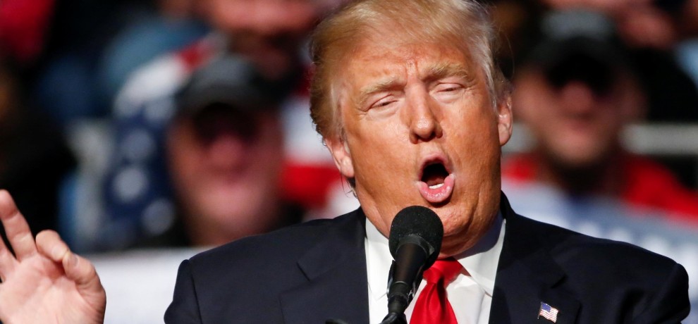 ಚೀನಾ ಅಮೆರಿಕವನ್ನು ಬಲಾತ್ಕರಿಸುತ್ತಿದೆ!: ಡೊನಾಲ್ಡ್ ಟ್ರಂಪ್