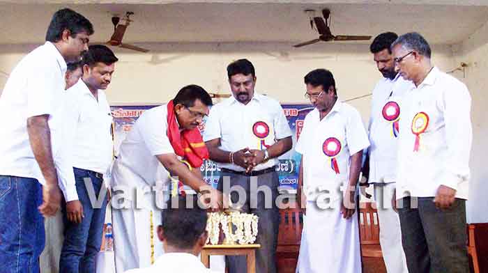 ಸ್ವಾಭಿಮಾನದ ಬದುಕು ಕಾರ್ಮಿಕರದ್ದಾಗಬೇಕು: ಬಿ.ಎಂ.ಭಟ್