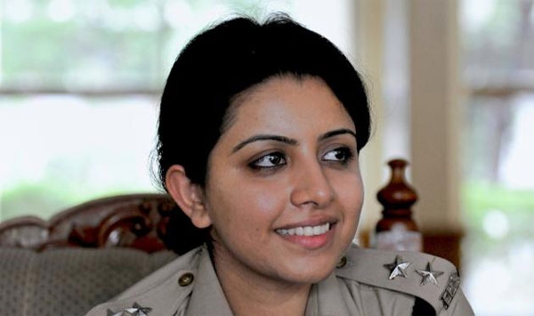 ಕೇರಳ: ಐಪಿಎಸ್ ಅಧಿಕಾರಿ  ಮೆರಿಲ್ ಜೋಸ್ ನಕಲಿ ಫೇಸ್‌ಬುಕ್‌ನಲ್ಲಿ ಮೀಸಲಾತಿ ವಿರೋಧಿ ಪೋಸ್ಟ್ ಪ್ರತ್ಯಕ್ಷ!