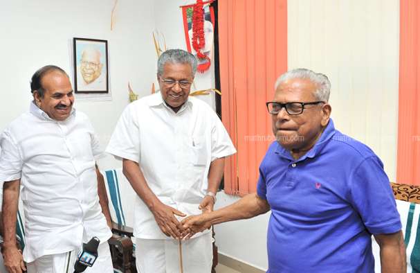 ಪಿಣರಾಯಿ ವಿಜಯನ್‌ರಿಂದ ವಿ.ಎಸ್. ಅಚ್ಯುತಾನಂದನ್‌ರ ದಿಢೀರ್ ಭೇಟಿ!