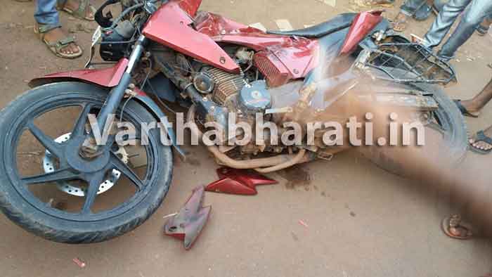 ಉಪ್ಪಳದಲ್ಲಿ ಘರ್ಷಣೆ: ಯುವಕನಿಗೆ ಇರಿತ; ಬೈಕ್ ಧ್ವಂಸ