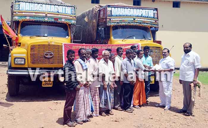 ಬೆಳ್ತಂಗಡಿ: ಕೆಎಫ್‌ಸಿಎಸ್‌ಸಿ ಗೋಡೌನ್ ಕಾರ್ಮಿಕರಿಂದ ಪ್ರತಿಭಟನೆ