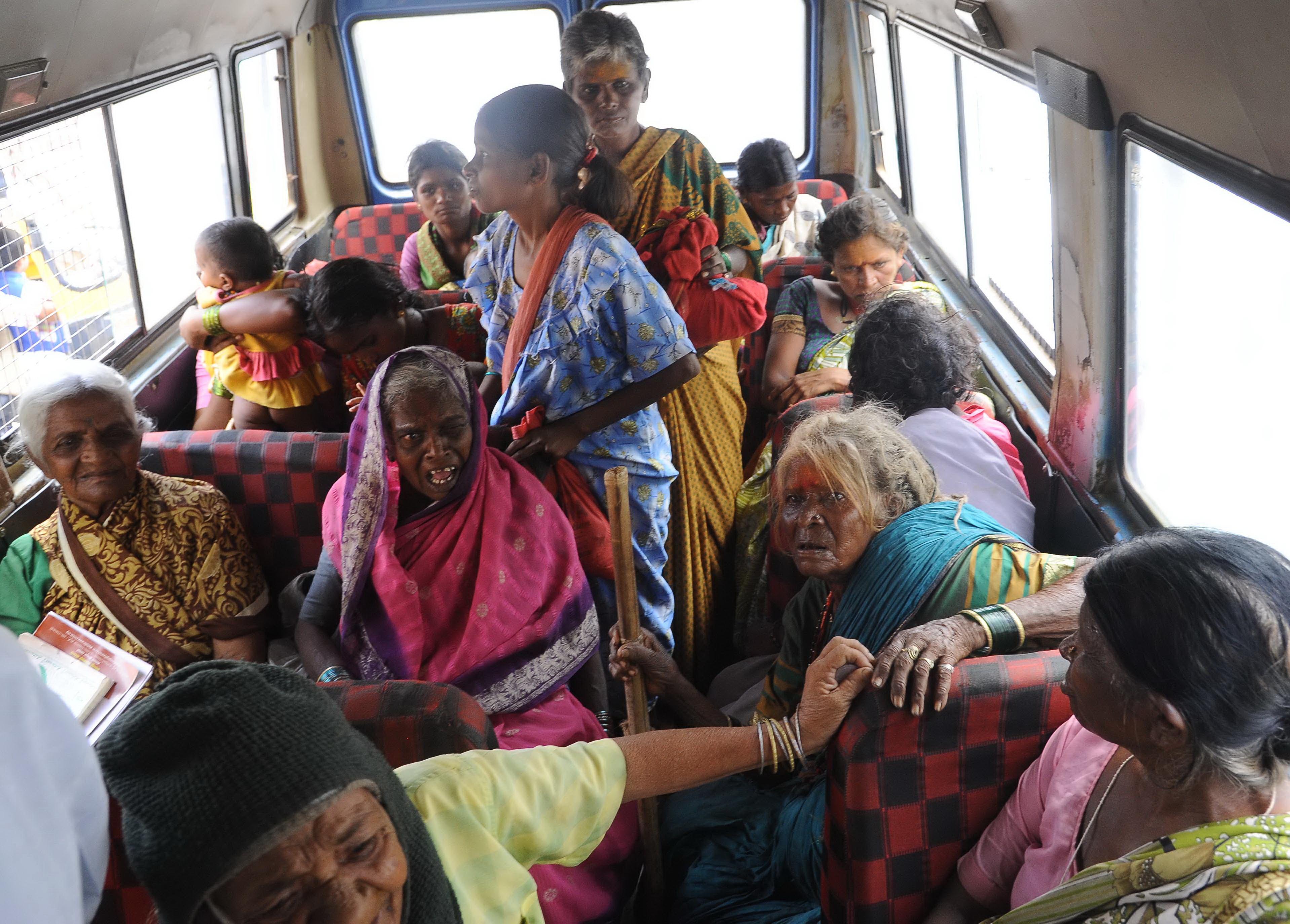 ದಾವಣಗೆರೆ: ಭಿಕ್ಷುಕರು ಪುನರ್ವಸತಿ ಕೇಂದ್ರಕ್ಕೆ ದಾಖಲು