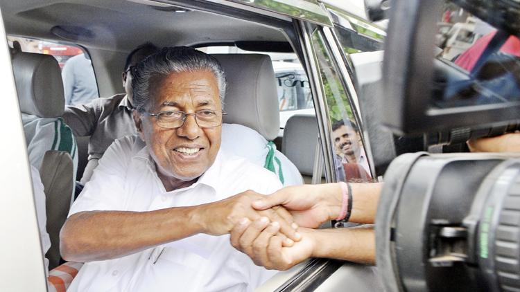 ಕೇರಳ: ಸರಕಾರ ರಚನೆಗೆ ಪಿಣರಾಯಿಗೆ ರಾಜ್ಯಪಾಲರಿಂದ ಆಹ್ವಾನ