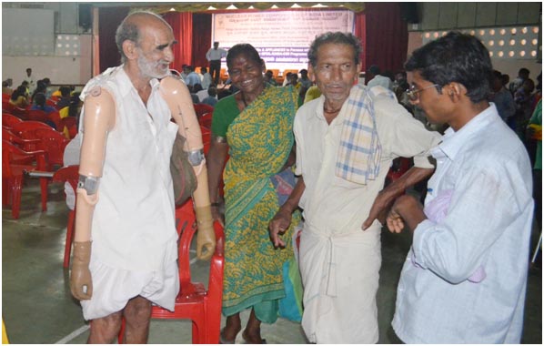 ‘ಕೈಗಾ’ದಿಂದ ಅಂಗವಿಕಲರಿಗೆ ಸಾಧನ ಸಲಕರಣೆ ವಿತರಣೆ