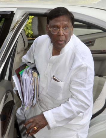 ಪುದುಚೇರಿ: ಮುಖ್ಯಮಂತ್ರಿ ಸ್ಥಾನಕ್ಕೆ ಕಾಂಗ್ರೆಸ್‌ನೊಳಗೆ ಪೈಪೋಟಿ!