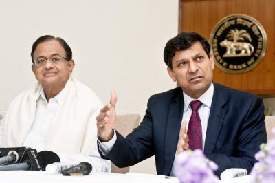 ರಘುರಾಮ್ ರಾಜನ್ ರನ್ನು ಪಡೆಯುವ ಅರ್ಹತೆ ಈ ಸರ್ಕಾರಕ್ಕೆ ಇಲ್ಲ