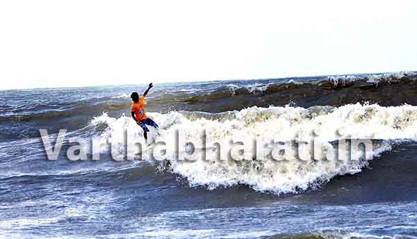 ಸಸಿಹಿತ್ಲು ಬೀಚ್‌ನಲ್ಲಿ ಸಾಹಸ ಕ್ರೀಡಾ ಚಟುವಟಿಕೆ ಅಭಿವೃದ್ಧಿಗೆ 1 ಕೋಟಿ ರೂ.: ಸಚಿವ ಜೈನ್