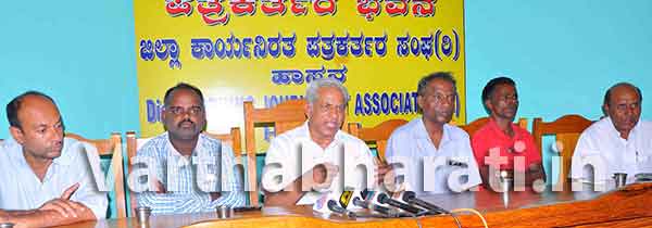 ಪದವೀಧರರು ಎಚ್ಚರಿಕೆಯಿಂದ ಮತ ಚಲಾಯಿಸಿ: ಕೆ.ಎಸ್. ಭಗವಾನ್ ಕರೆ