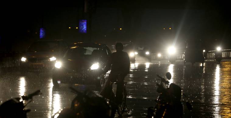 ದಿಲ್ಲಿಯಲ್ಲಿ ಮುಂಗಾರು ಪೂರ್ವ ಮಳೆಯ ರೌದ್ರಾವತಾರ