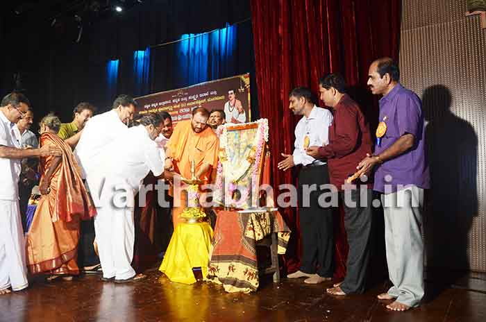 ಬಸವೇಶ್ವರರ ಆಶಯಗಳು ಮತ್ತಷ್ಟು ಜನರನ್ನು ತಲುಪಬೇಕು: ಡಿಸಿ ಎ.ಬಿ. ಇಬ್ರಾಹೀಂ