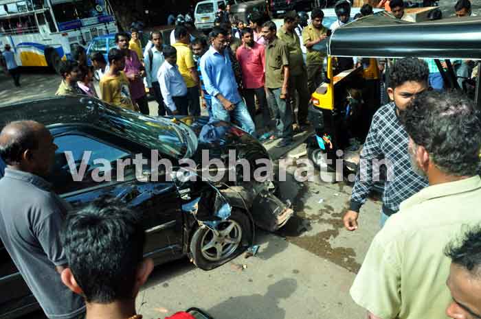 ಕಾರು ಢಿಕ್ಕಿ: ಆಟೊ ಚಾಲಕನಿಗೆ ಗಾಯ