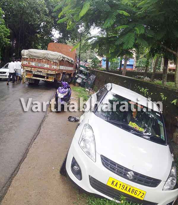 ಗುರುವಾಯನಕೆರೆ: ಕಾರು, ಟೆಂಪೋ ರಿಕ್ಷಾಕ್ಕೆ ಲಾರಿ ಢಿಕ್ಕಿ