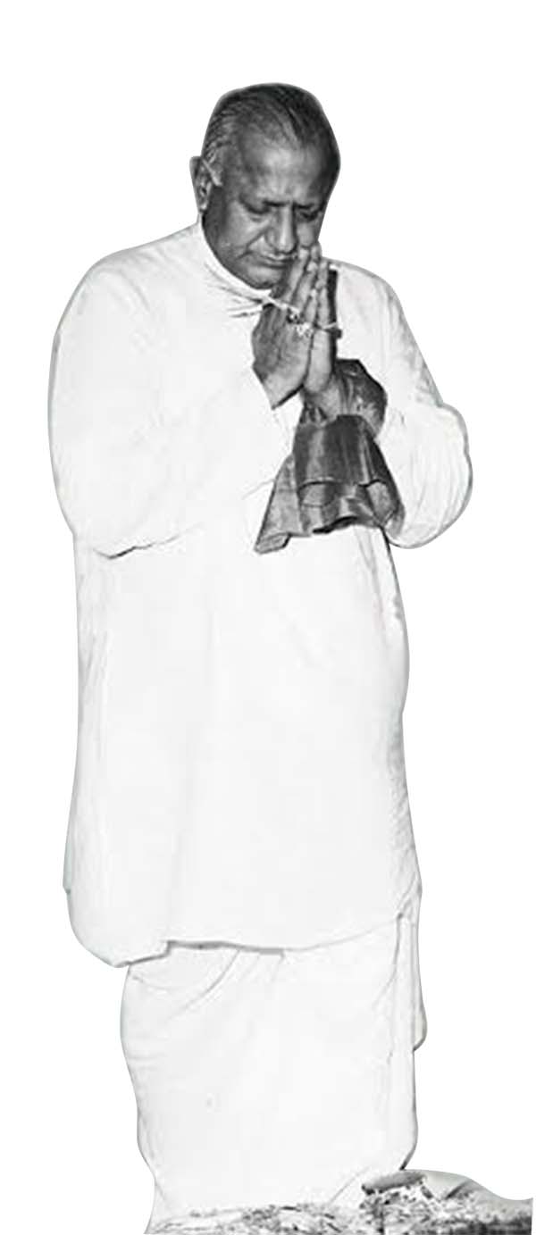 ನನ್ನ ಗೆಲುವಿಗಾಗಿ  ಕೈ ಮುಗಿದು ನಿಂತಅರಸು