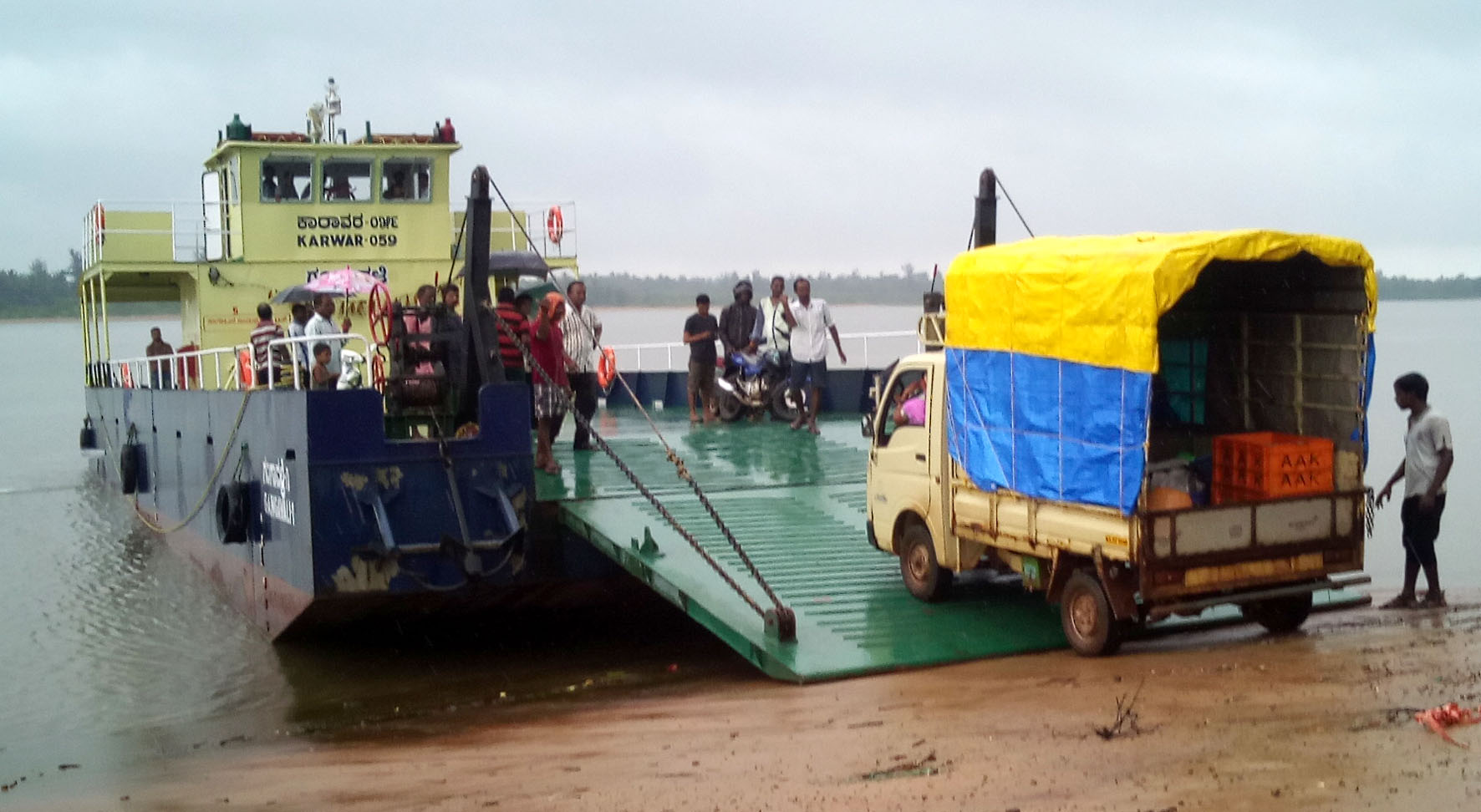 ಅಂಕೋಲಾ: ಅಧಿಕೃತವಾಗಿ ಚಾಲನೆಗೊಳ್ಳದ ಬಾರ್ಜ್‌