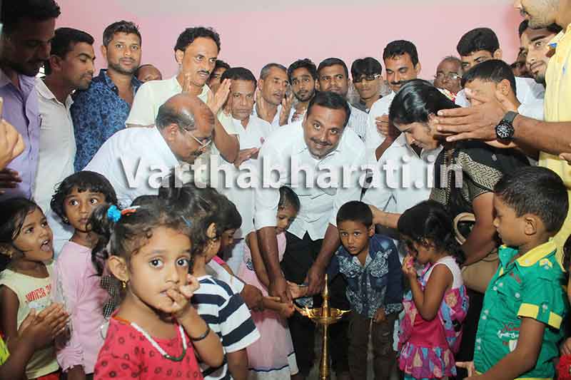 ಮೊಂಟೆಪದವು ಸರಕಾರಿ ಶಾಲೆಯಲ್ಲಿ ಎಲ್‌ಕೆಜಿ, ಸಿಸಿ ಕ್ಯಾಮರಾ ಸೌಲಭ್ಯ ಉದ್ಘಾಟನೆ