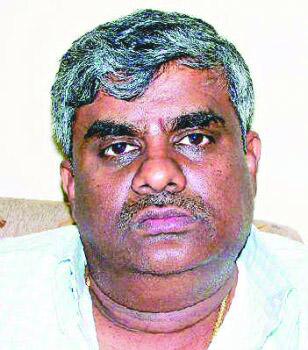 ಯಾರಿಂದಲೂ ಹಣ ಪಡೆದಿಲ್ಲ, ಆಣೆಗೂ ಸಿದ್ಧ: ಭಿನ್ನರಿಗೆ ಎಚ್.ಡಿ.ರೇವಣ್ಣ ಸವಾಲು