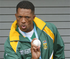 ಒಂದು ಮರ ಸಿಕ್ಕಿದ್ದರೆ  ನೇಣು ಬಿಗಿಯುತ್ತಿದ್ದೆ: ಎಂಟಿನಿ