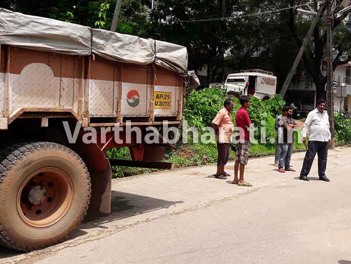 ಬೆಳ್ತಂಗಡಿ: 11 ಮರಳು ಸಾಗಾಟ ಲಾರಿಗಳು ವಶಕ್ಕೆ