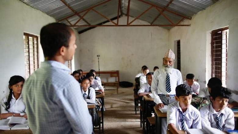 ನೇಪಾಳದ ಈ ವಿದ್ಯಾರ್ಥಿಗೆ ಕೇವಲ 68 ವರ್ಷ!